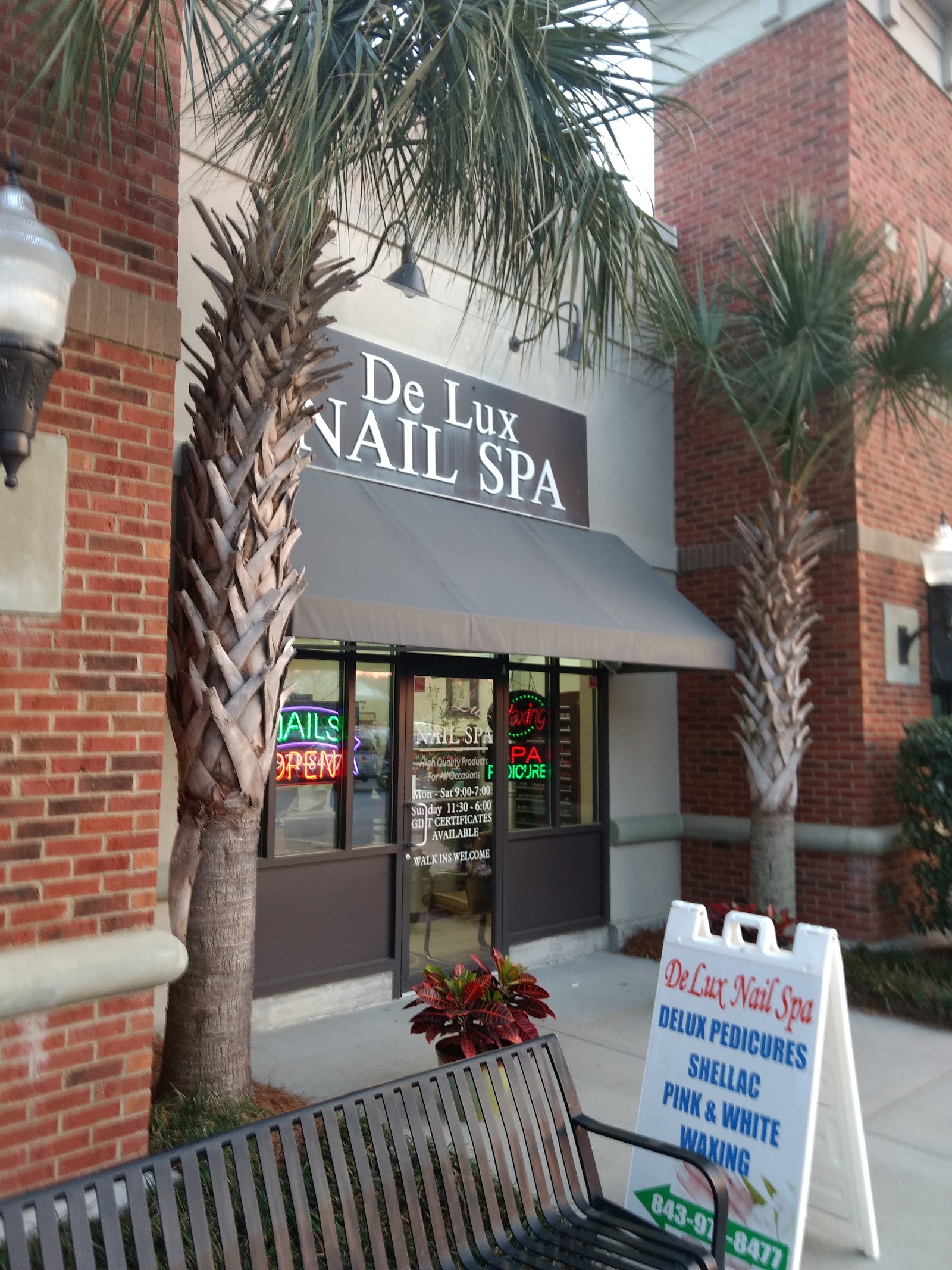 De Lux Nails Spa nail photo 5