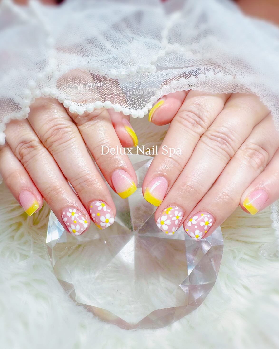 De Lux Nails Spa nail photo 7